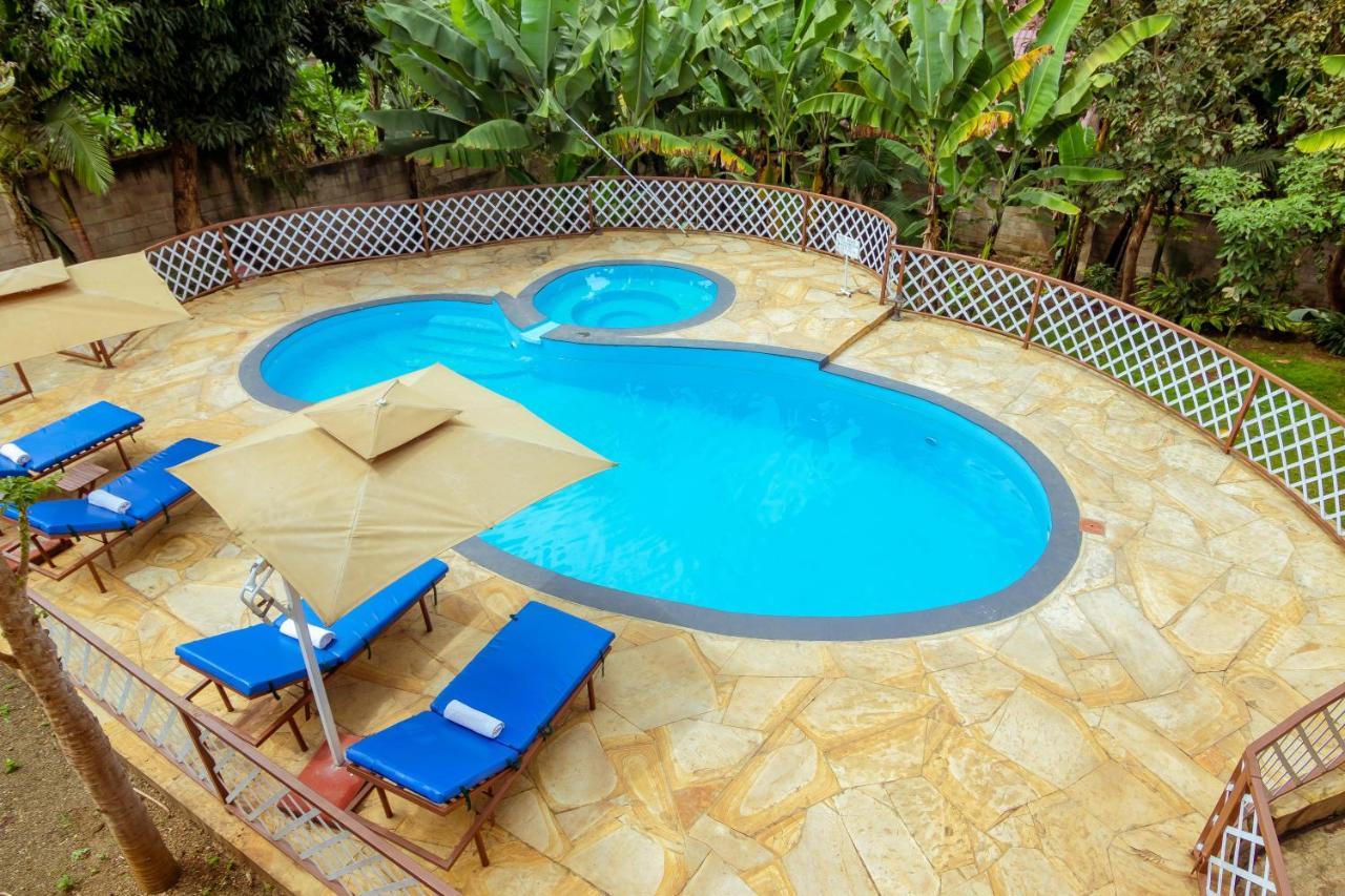 Rayan Apartments & Safaris Arusha Buitenkant foto