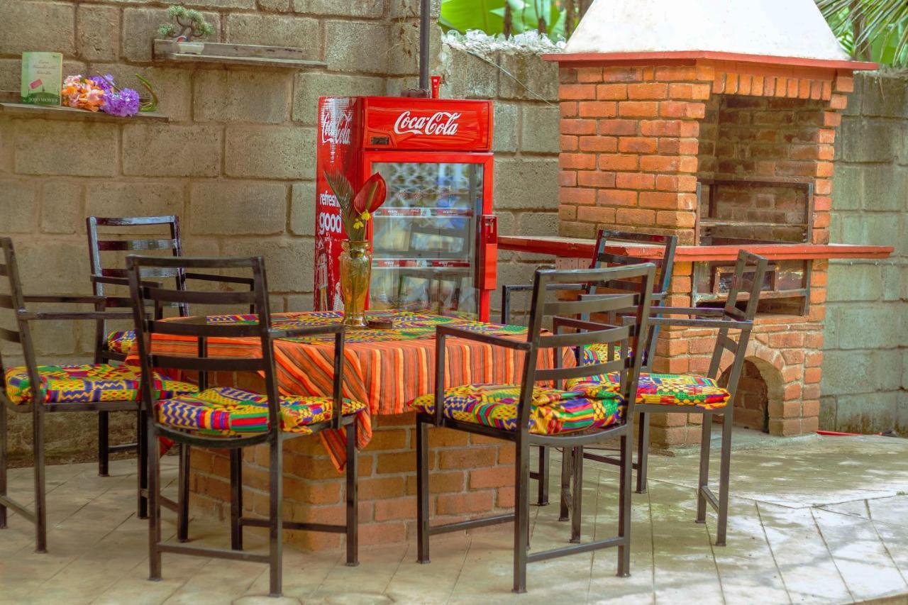 Rayan Apartments & Safaris Arusha Buitenkant foto
